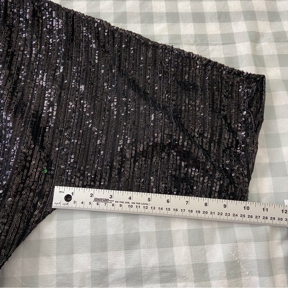 BB Dakota sequins shortall  black jumpsuit shorts onepiece V neck dark Academia - Picture 10 of 16